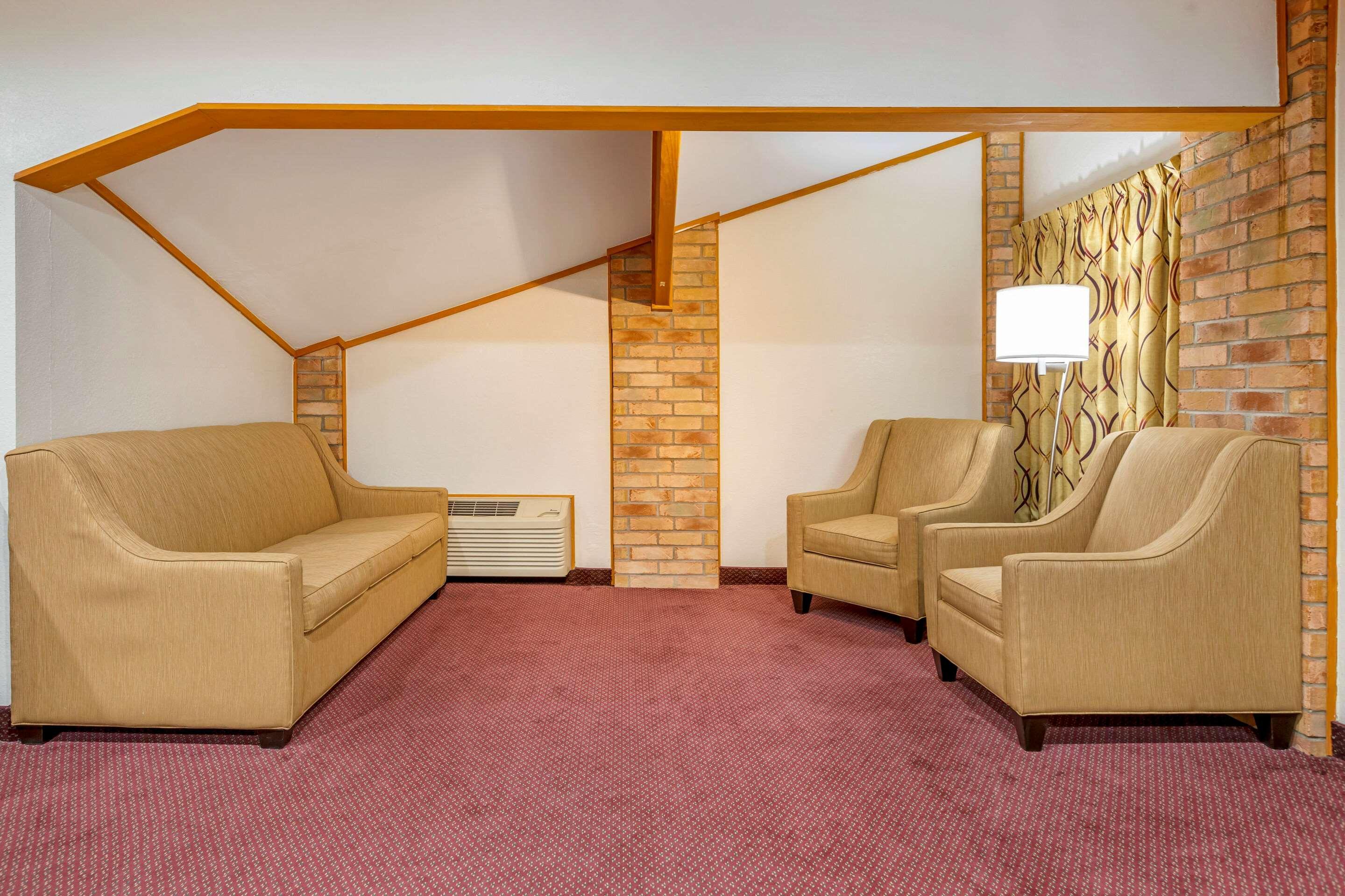 Rodeway Inn Coopersville Exterior foto