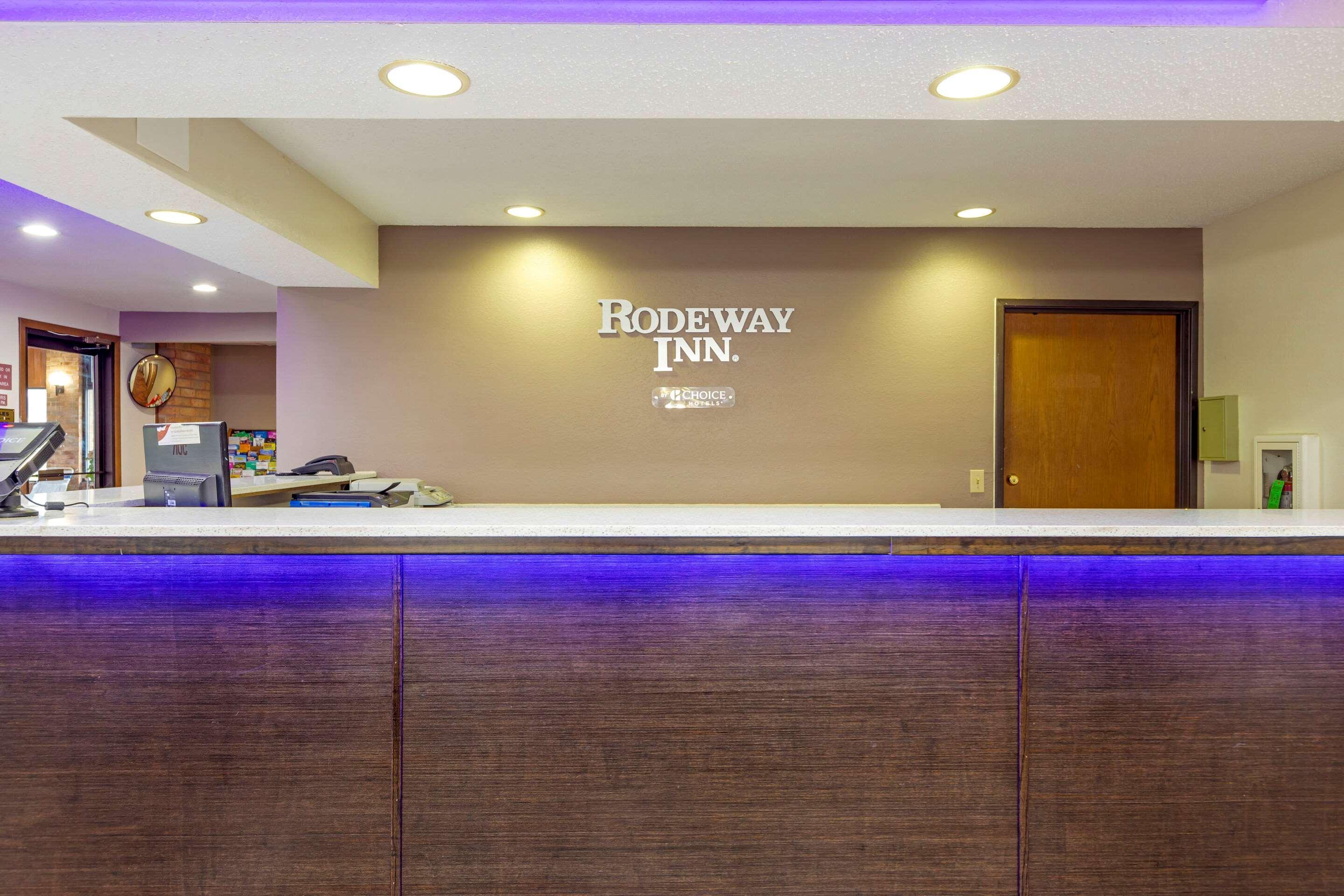 Rodeway Inn Coopersville Exterior foto